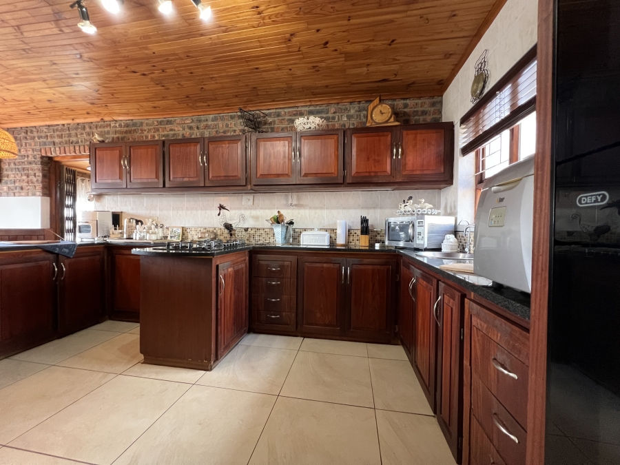 3 Bedroom Property for Sale in Wavecrest Eastern Cape